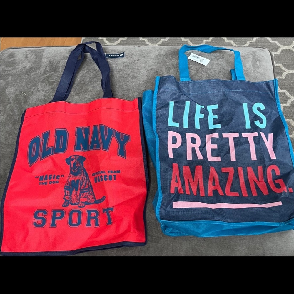 Shopping totes